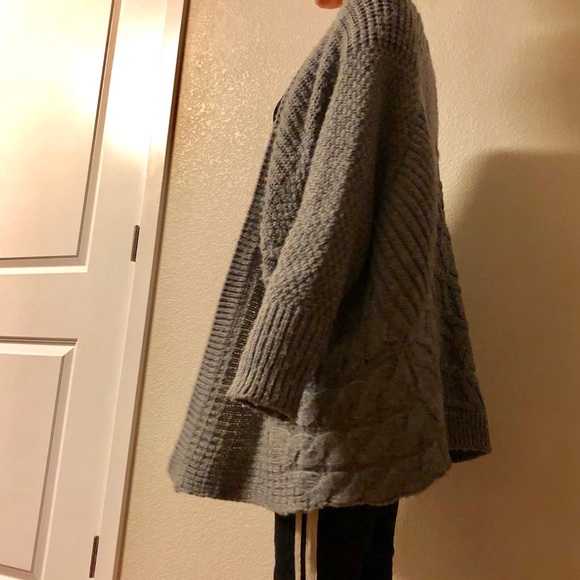 Zara knit - Picture 2 of 3